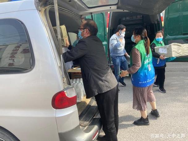 积极做好因疫情封闭或管控社区居民的生活服务和困难群体的保障工作