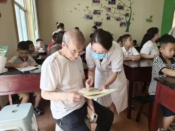 凤县医院:送"心"服务进社区 筑牢居民身心健康防线
