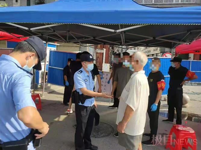 用心用情用力为居民服务,武汉东湖高新区民警筑牢疫情防控屏障